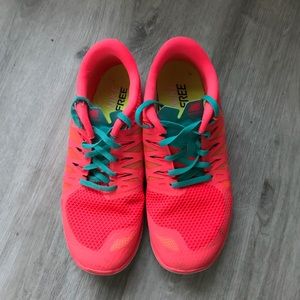 Nike Free Tennis Shoes